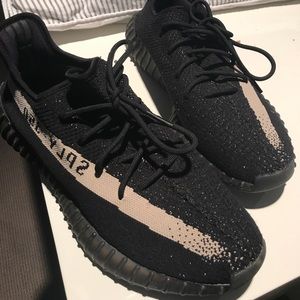 Yeezy v2 Core black/white